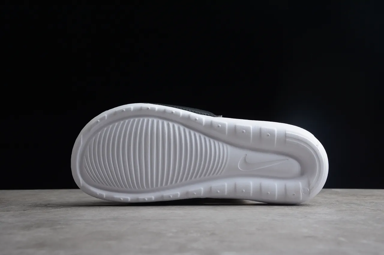 Nike Benassi JDI Contrast Strap Slippers 9