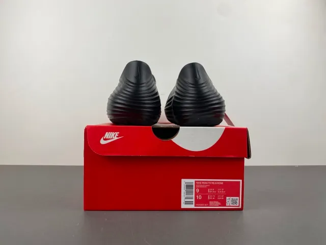 Nike Black Red Molded Monolithic Construction Ribbed Midsole Clog 15