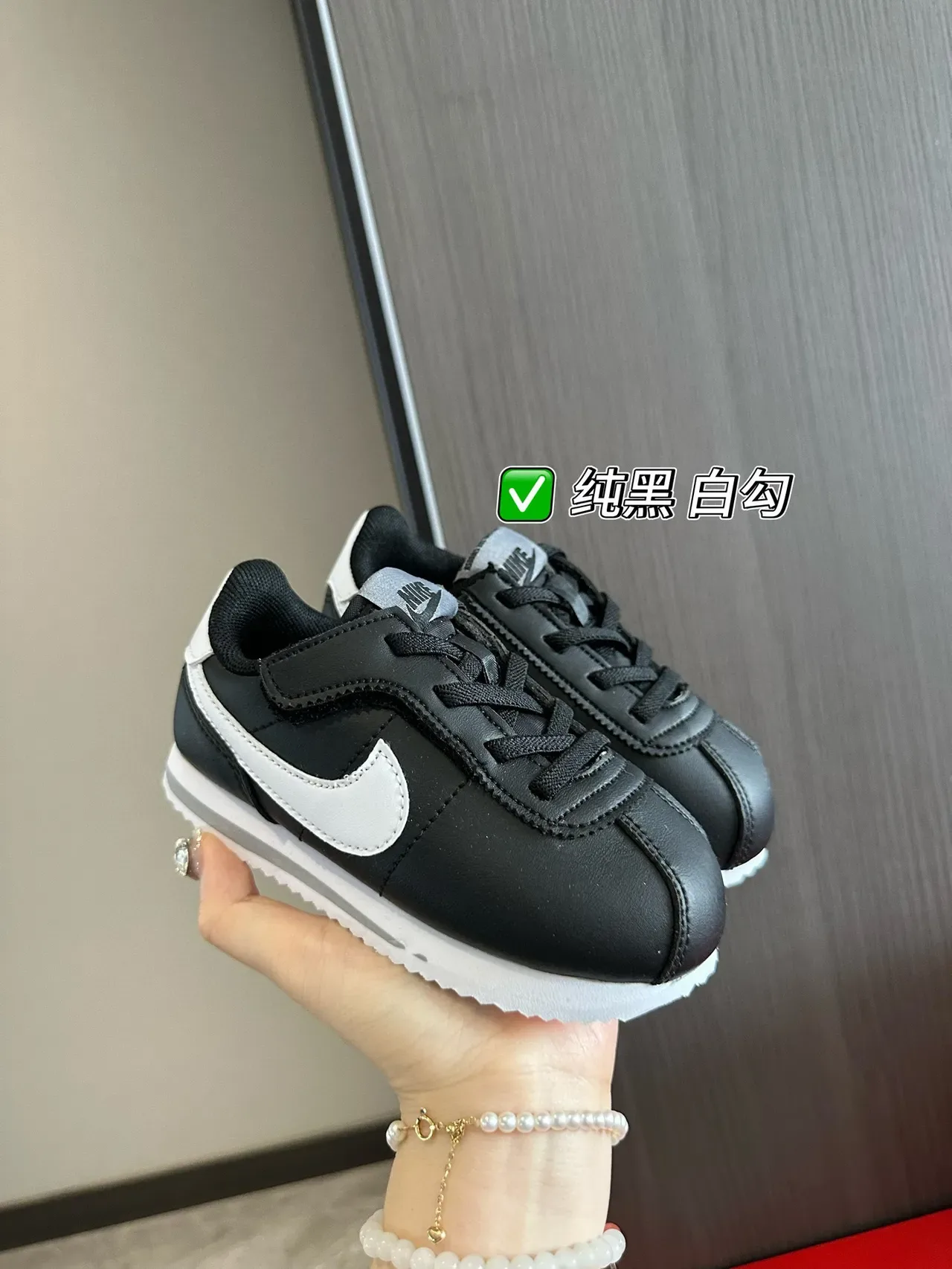 Nike Cortez White Black Low-Top Nylon Upper Lifestyle Sneakers 10