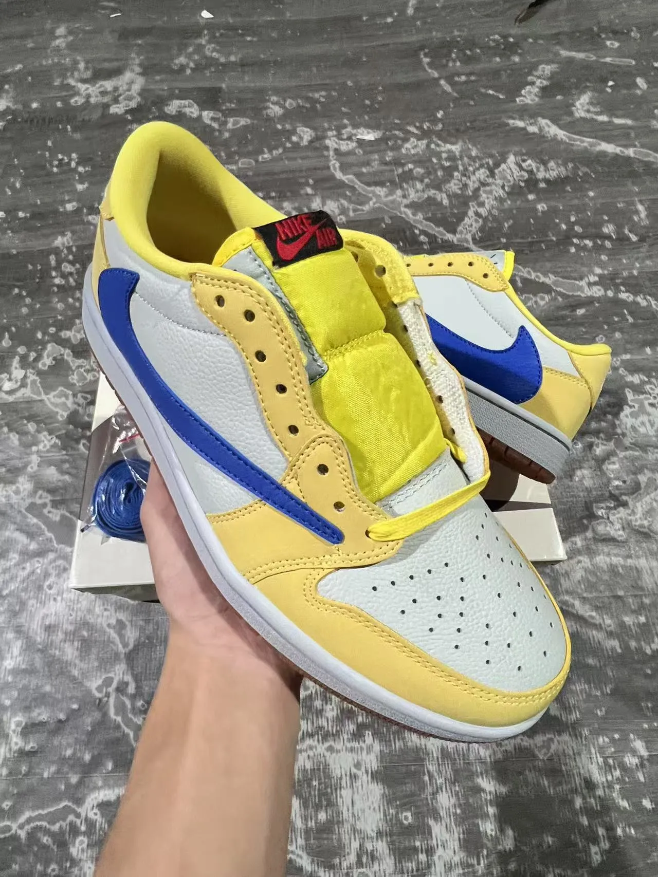 Nike Dunk Low Yellow White Blue Lifestyle Sneakers 2