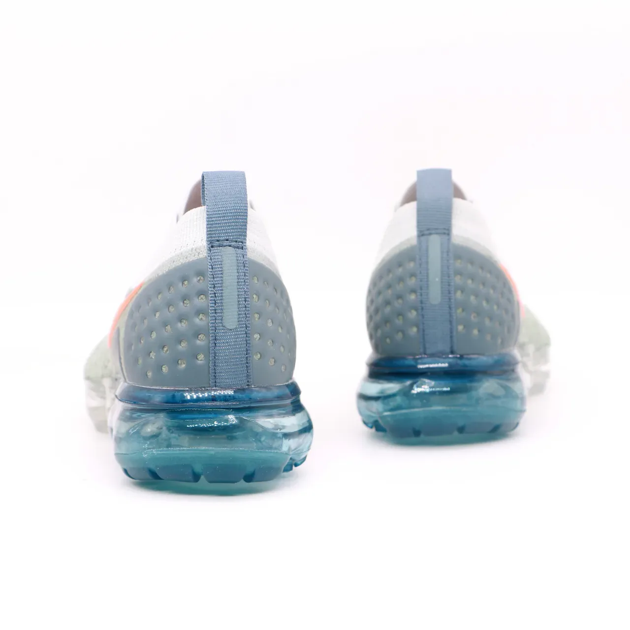 Zapatillas Lifestyle Nike Gris Azul Slip-On Knit Upper Dual-Tone Visible Air Sole 5