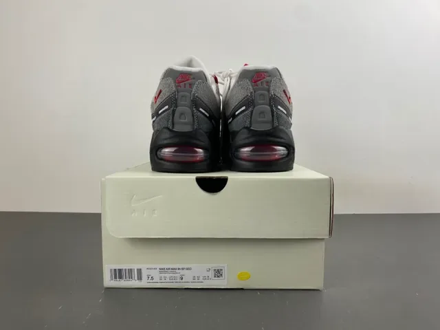 Nike رمادي أحمر مقسم مرئي Air Cushioning طبقي سويد و شبكة علوية نمط حياة أحذية رياضية 16