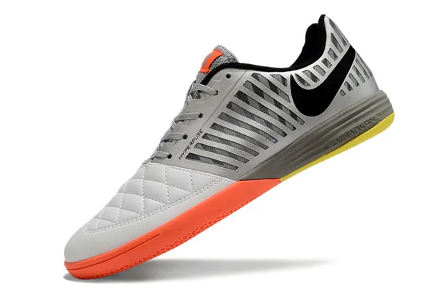 Nike Hyperfuse White Gray Cage-Overlay Construction Quilted Leather Toe Indoor Soccer Shoes 3