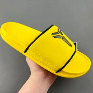 Nike Kobe Slide Sandálias Amarelas Pretas com Tira
