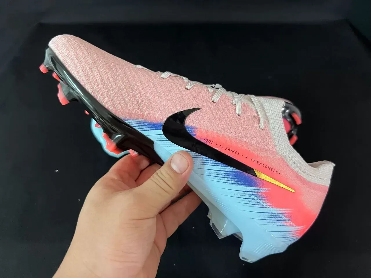 Nike Mercurial Vapor وردي أزرق Knit Upper Low-Cut Collar Firm-Ground أحذية كرة القدم 4