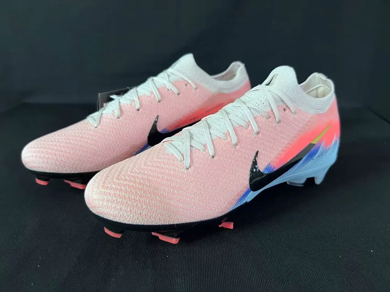Nike Mercurial Vapor وردي أزرق Knit Upper Low-Cut Collar Firm-Ground أحذية كرة القدم 10