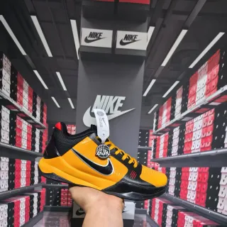Nike 橙黑 低帮 轮廓 分层 合成和网面鞋面 篮球鞋