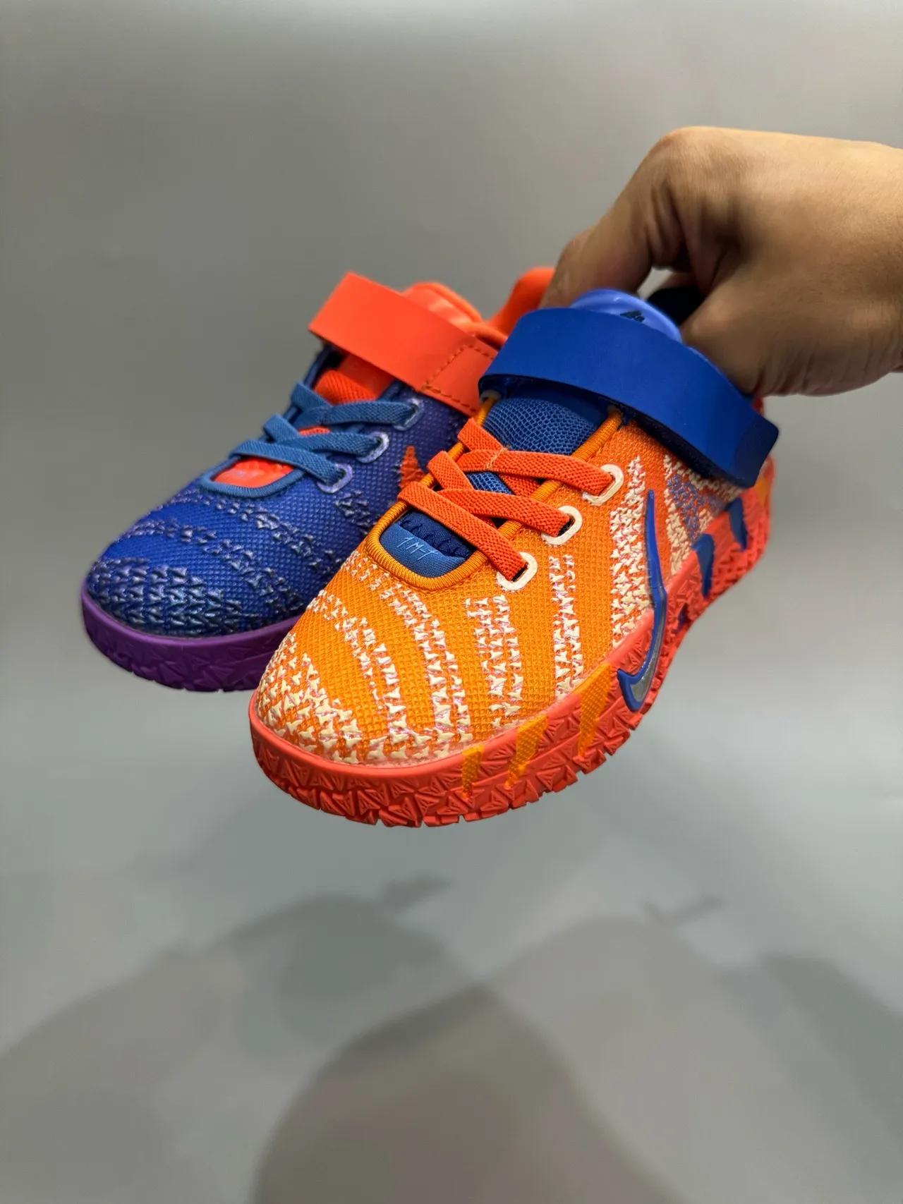 Nike Orange Blue Low-Top Knit Upper Basketball Shoes 4