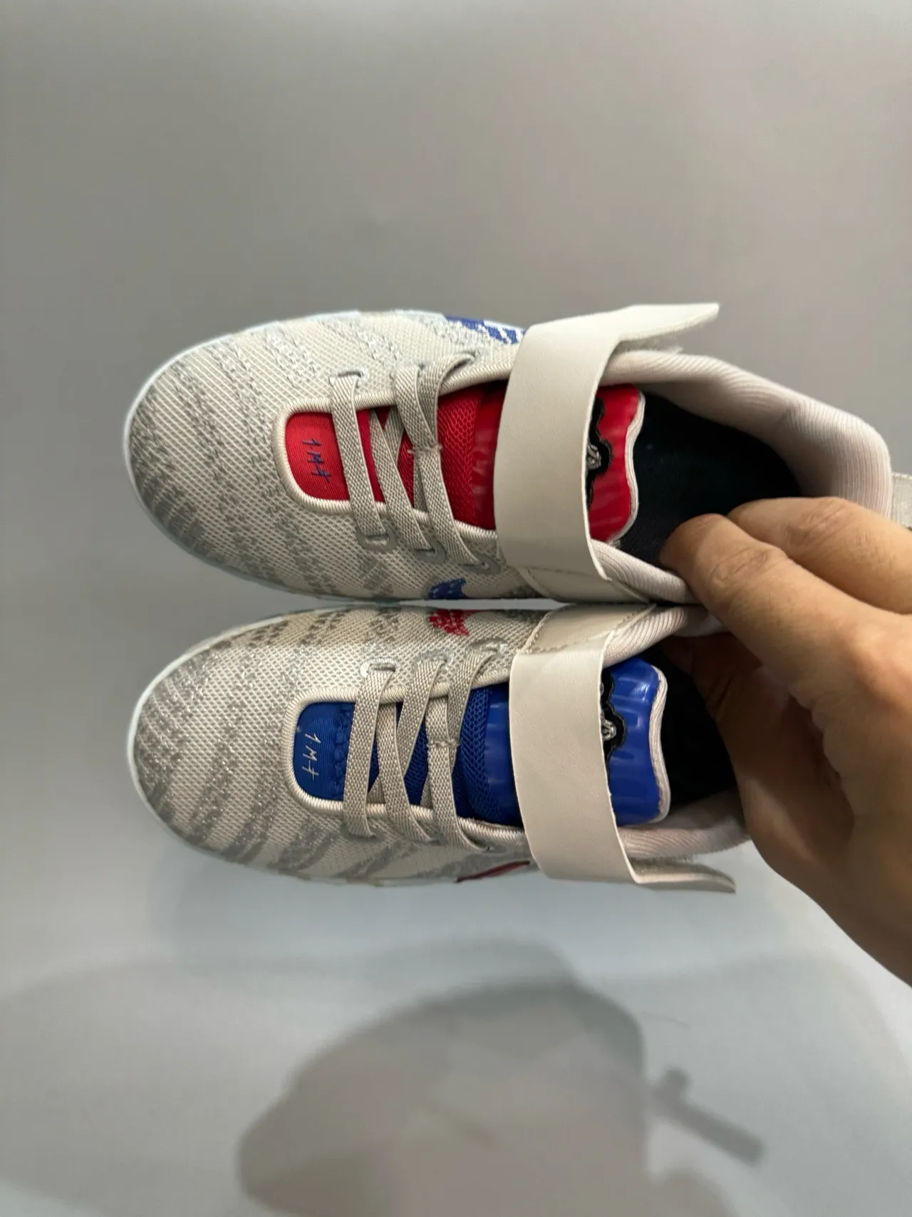 Nike Orange Blue Low-Top Knit Upper Basketball Shoes 21