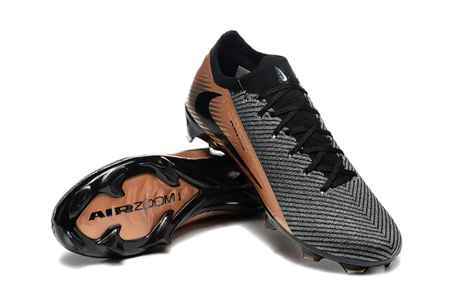 Nike Phantom GT 黑色棕色针织鞋面 金属铜色点缀 钉地足球鞋 7