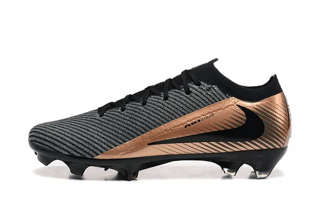 Nike Phantom GT 黑色棕色针织鞋面 金属铜色点缀 钉地足球鞋 10