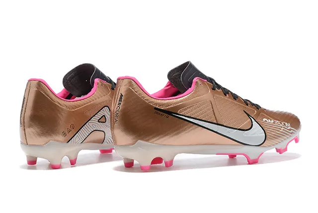 Nike Phantom GT Zapatos de fútbol con superficie sintética en color dorado rosa metálico con studs de acento brillante para terreno firme 5