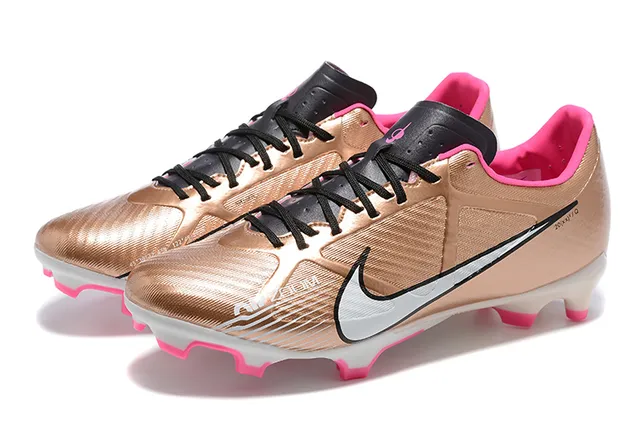 Nike Phantom GT Zapatos de fútbol con superficie sintética en color dorado rosa metálico con studs de acento brillante para terreno firme 8
