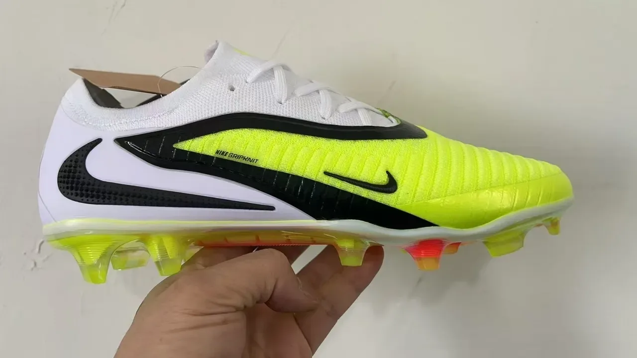 Nike Phantom GT Sapatos de futebol com upper de knit branco e amarelo, overlay assimétrico preto para terreno firme 8
