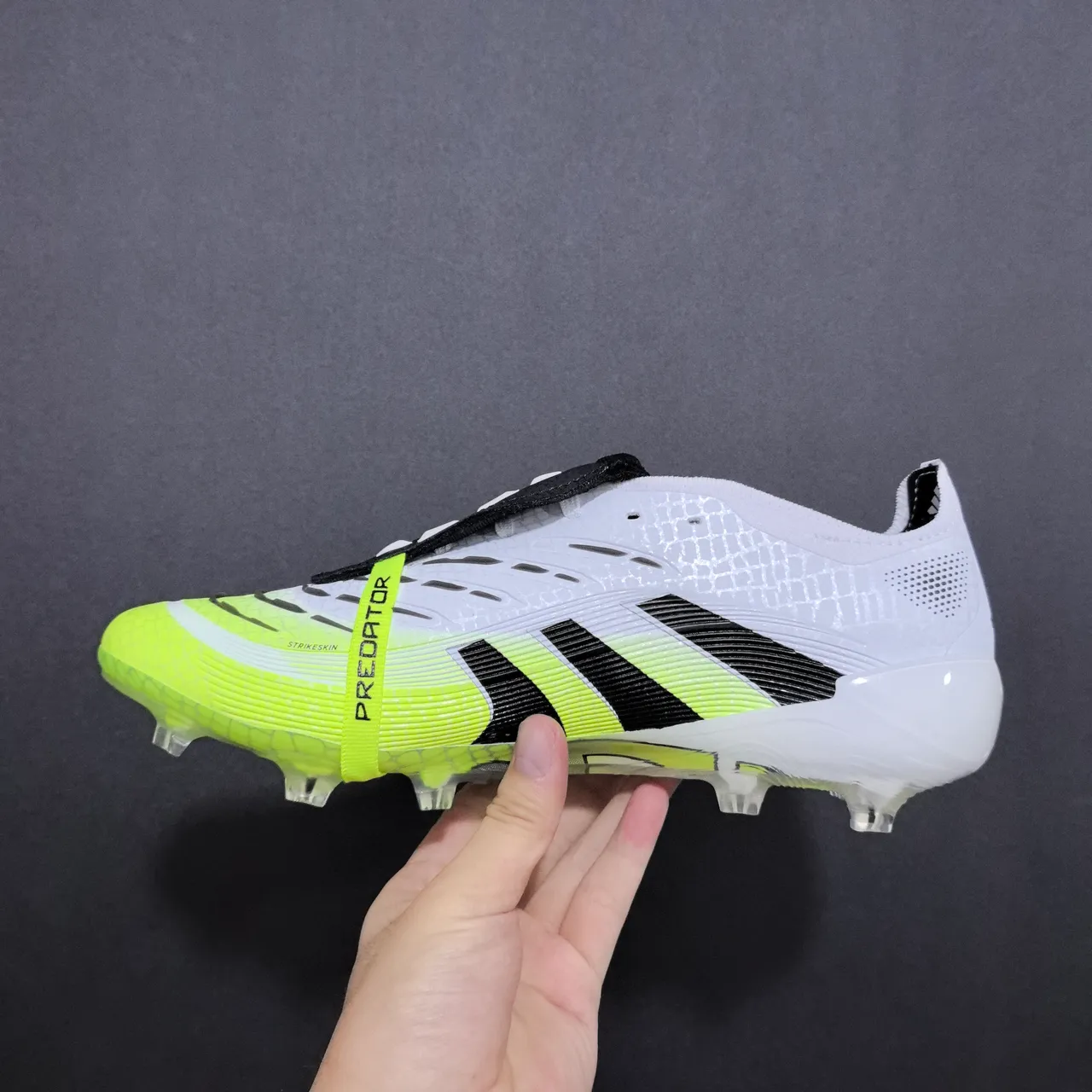 Nike Phantom GT Yellow Purple Neon Textured Upper Black Synthetic Cage Firm-Ground Soccer Shoes 4