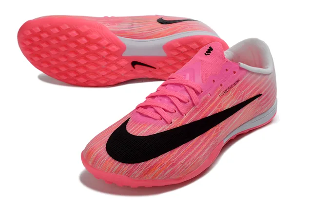 Nike Sapatos de futebol rosa preto Flyweave upper gradiente turf 4