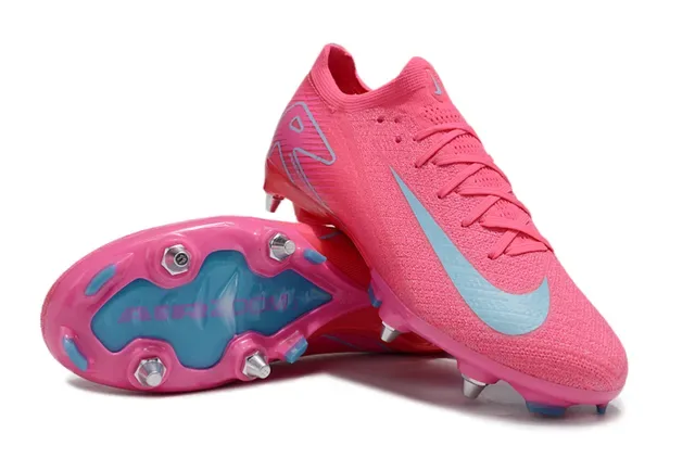 Nike Sapatos de futebol com upper de knit rosa e azul, cordões assimétricos para terreno firme 3