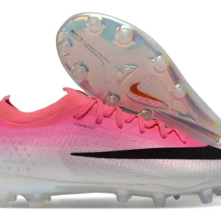 Nike Bottines de Football Rose Transparente à Coupe Basse en Maille Semelle Iridiscente pour Terrain Firme