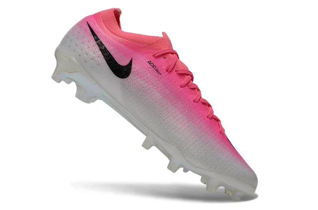 Nike أحذية كرة القدم الوردية الشفافة منخفضة القطع نسيج براق لوحة أرضية صلبة 2