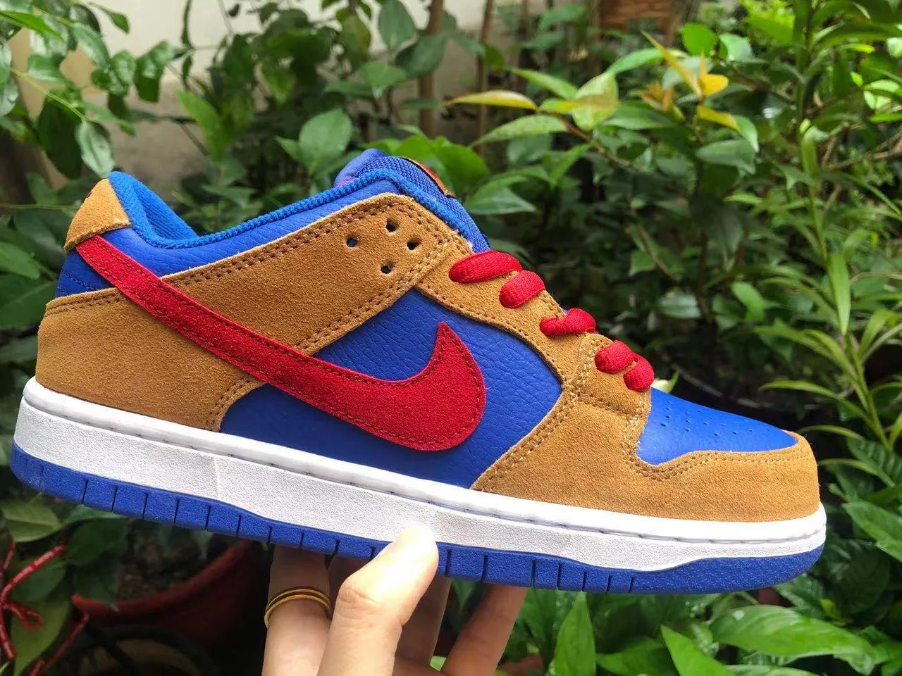 Nike SB Dunk Low Bleu Marron Rouge Chaussures de Skateboard 3