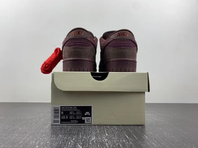 耐克 SB Dunk Low 酒红棕滑板鞋 17