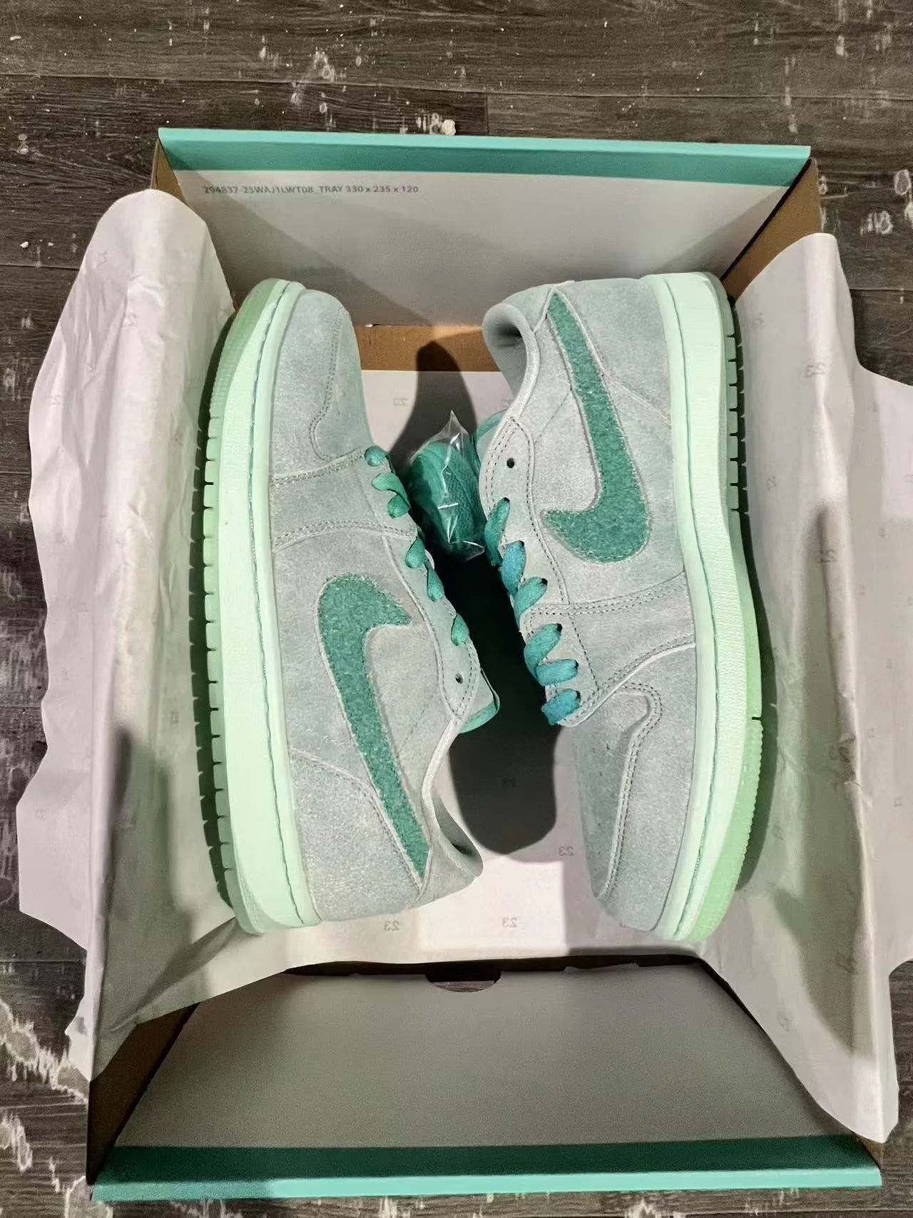 Nike SB Dunk Low Mint Teal Suede Skateboard Shoes 3