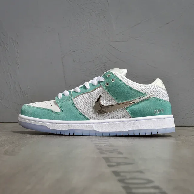 Nike SB Dunk Low White Mint Green Skateboard Shoes 7