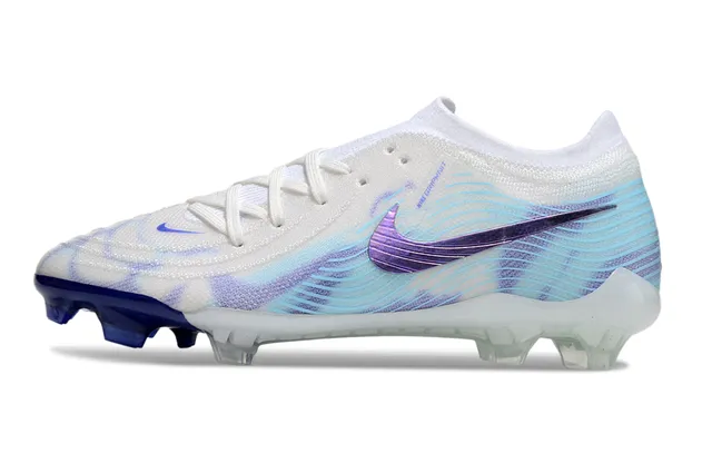 Nike Sapatos de Futebol Branco e Azul Baixo Corte Upper de Malha Iridescente Swoosh Solo Firme 7