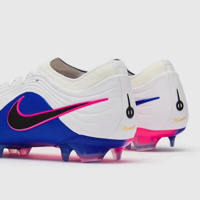 Nike أبيض أزرق أعلى اصطناعي مموج أربطة غير متماثلة أرض صلبة أحذية كرة القدم 13