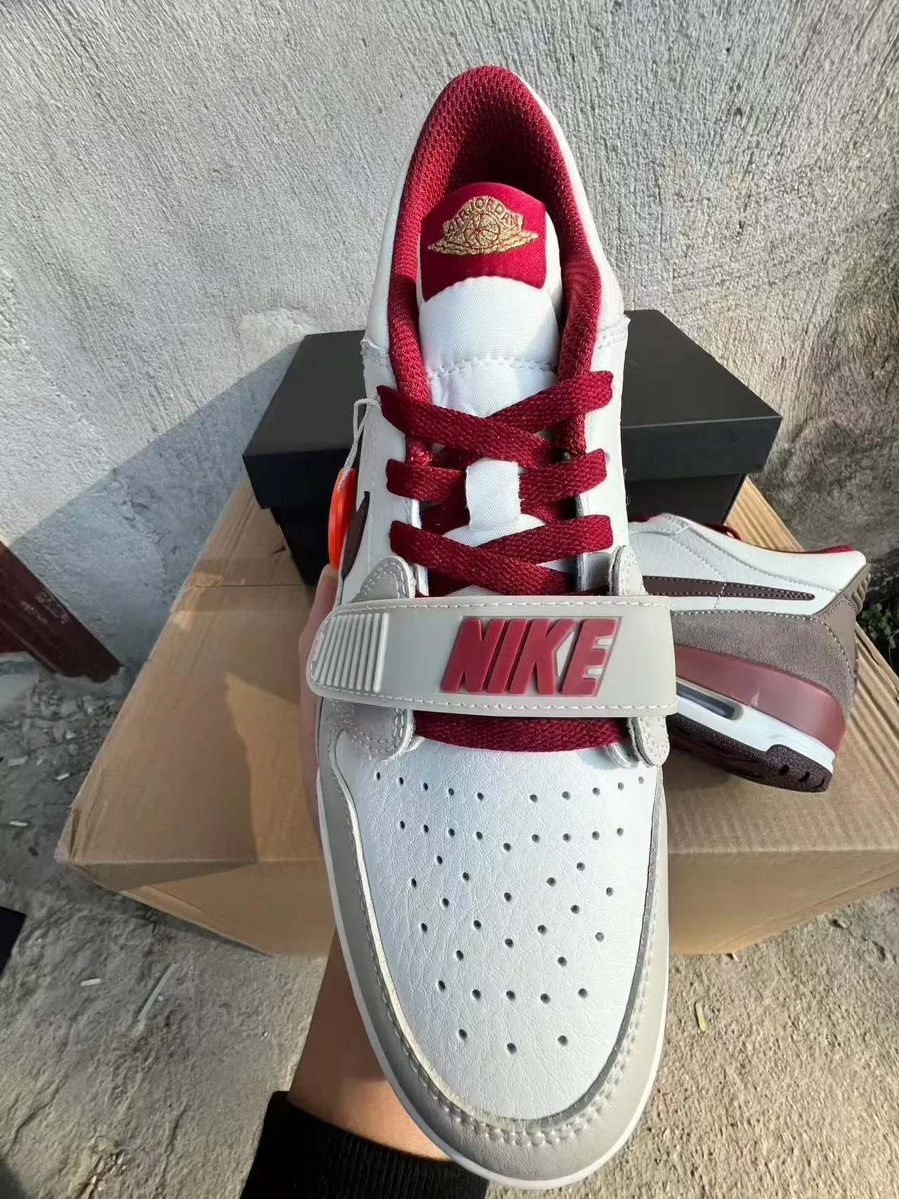 Nike blanc marron chaussures lifestyle cuir et daim en couches unité d'amorti air visible 3