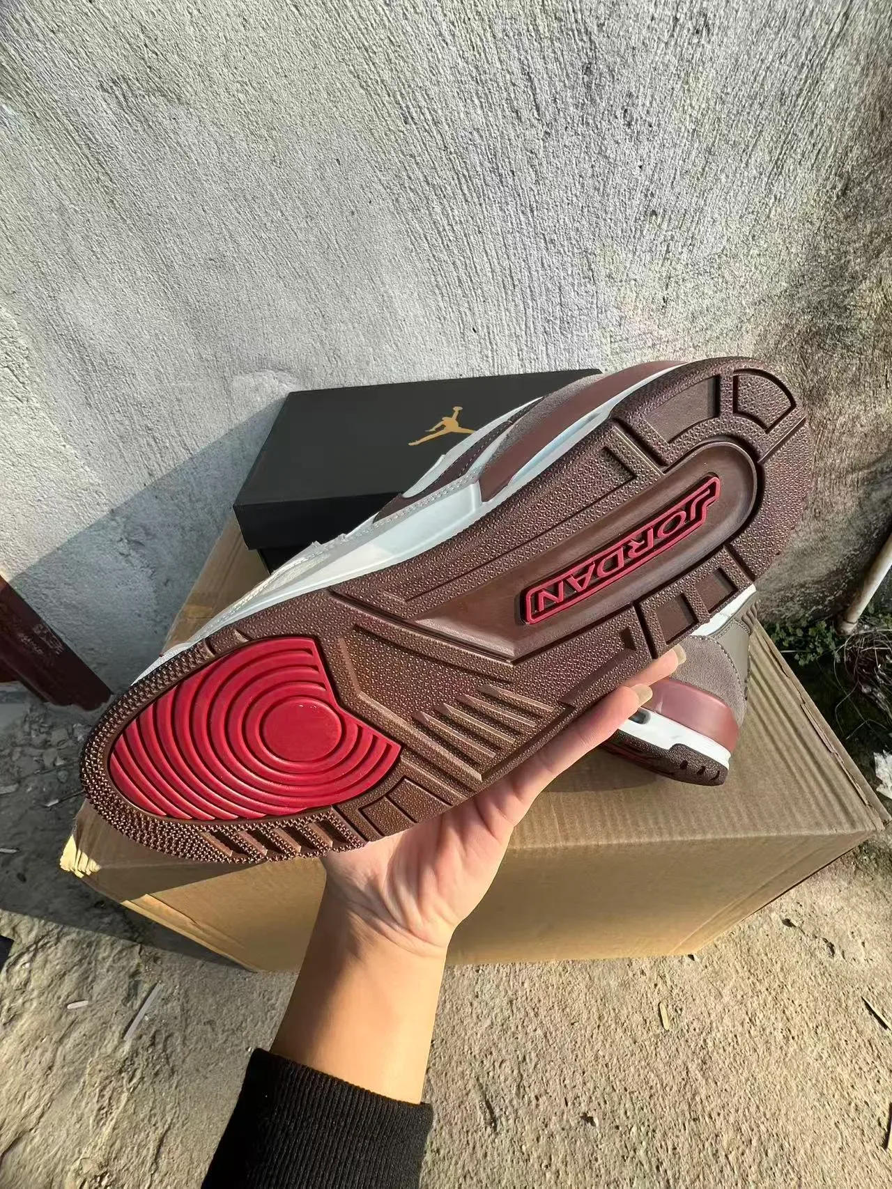 Nike blanc marron chaussures lifestyle cuir et daim en couches unité d'amorti air visible 6