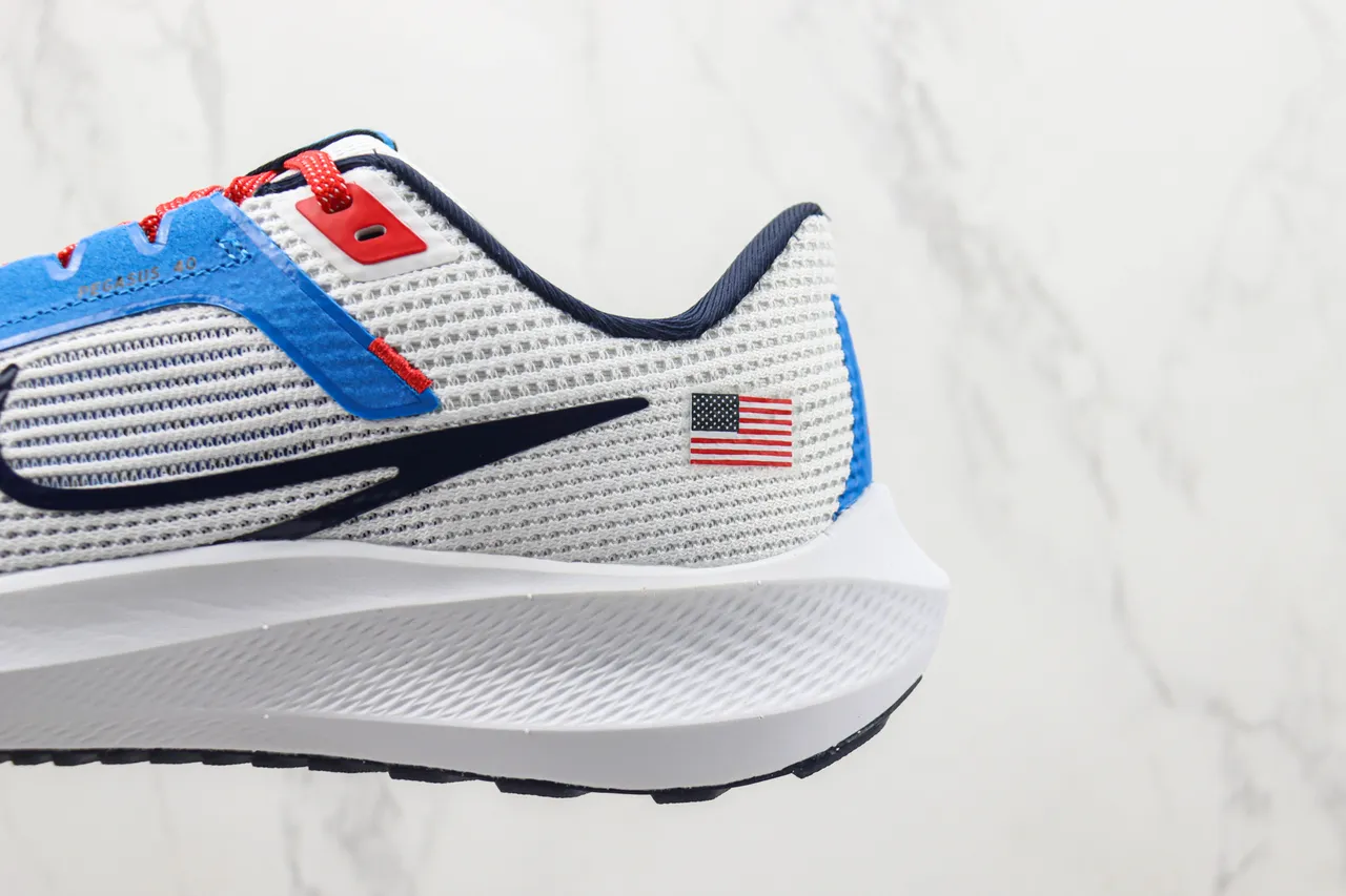 Nike White Navy Breathable Engineered Mesh Upper Swoosh Accent Running Shoes 7