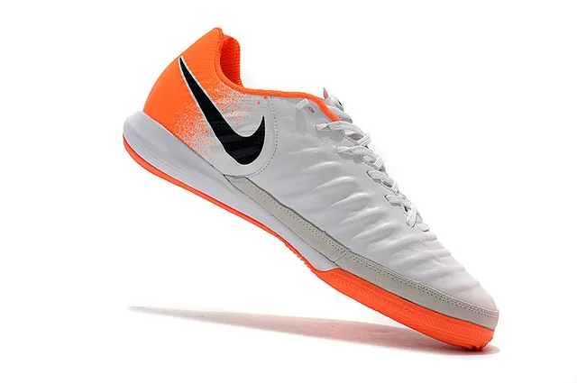 Nike Sapato Branco Laranja Low-Top Couro Sintético Superior Futebol Indoor 13