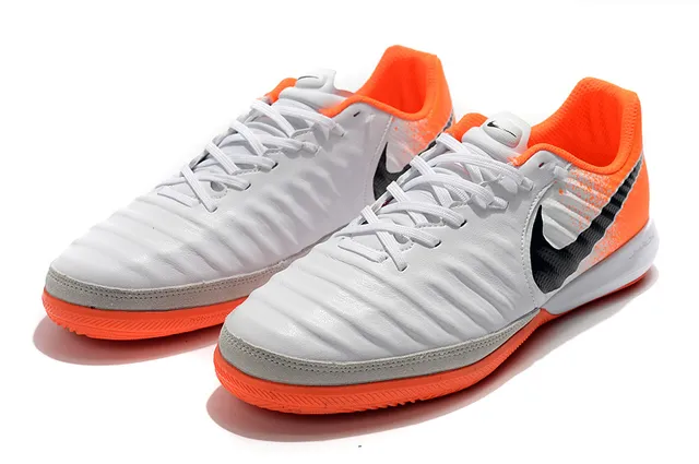Nike Sapato Branco Laranja Low-Top Couro Sintético Superior Futebol Indoor 18
