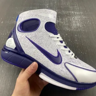 Nike Tênis de Basquete Branco e Roxo High Top com Parte Superior com Padrão