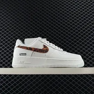 Nike x Supreme Air Force 1 أبيض وبني طباعة ليوبارد لايف ستايل سنيكرز