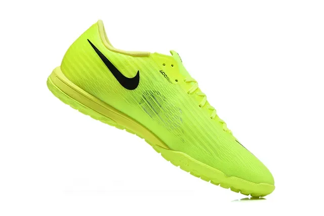 Nike Zapatillas de fútbol turf amarillo negro low-cut upper sintético flyweave 4