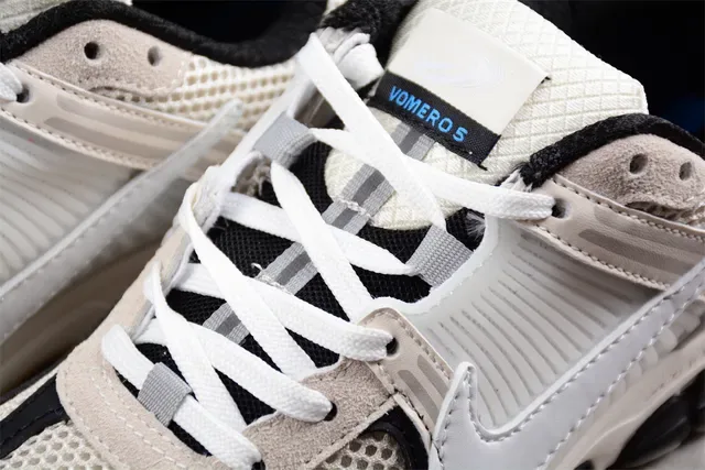 Nike Zoom 2K Off-White and Black Lifestyle Sneakers 7
