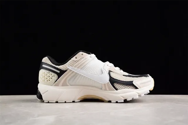 Nike Zoom 2K Off-White and Black Lifestyle Sneakers 11