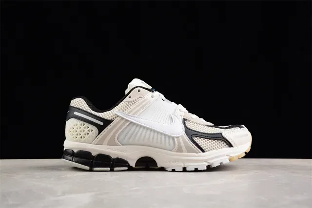 Nike Zoom 2K Off-White and Black Lifestyle Sneakers 14