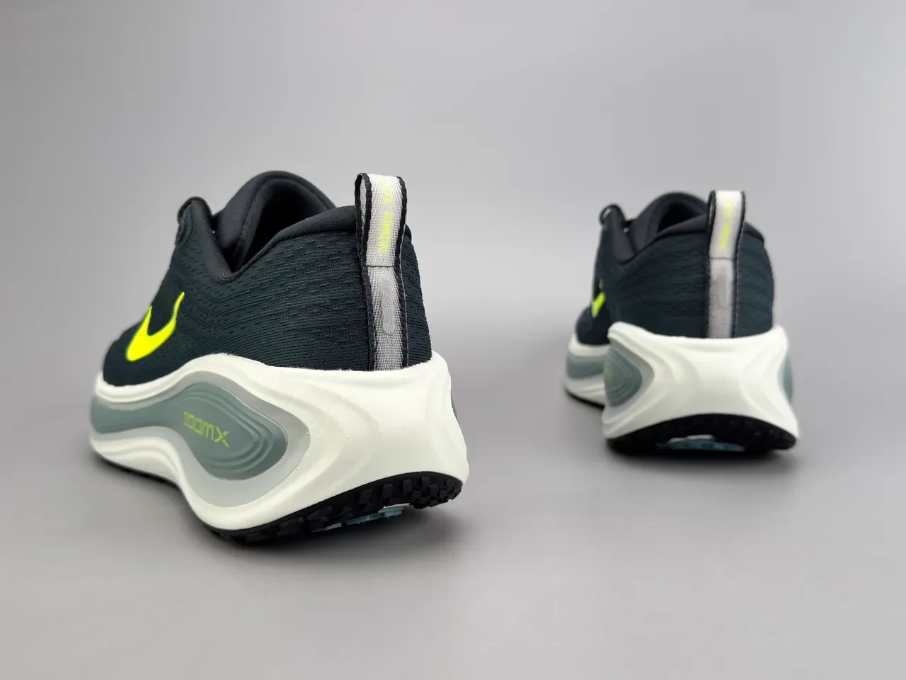 Nike ZoomX Invincible Run Running Shoes 6