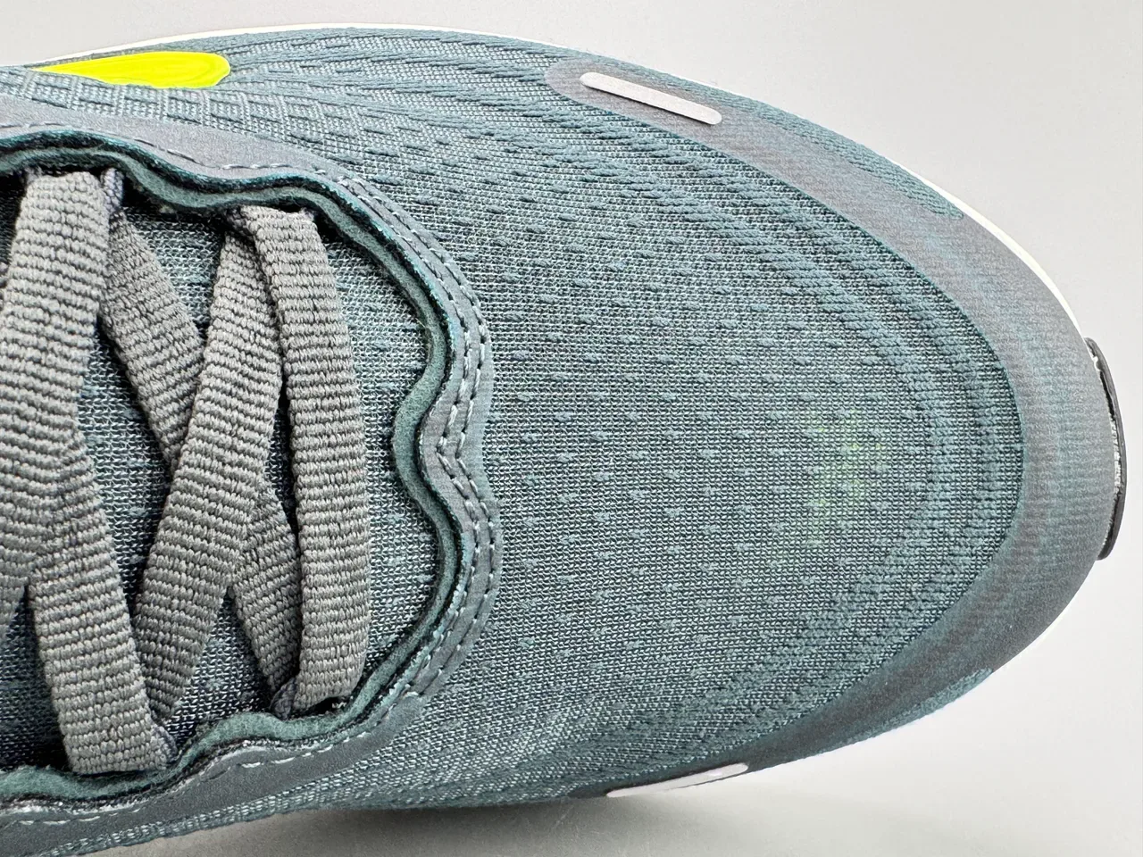 Nike ZoomX Invincible Run Running Shoes 8