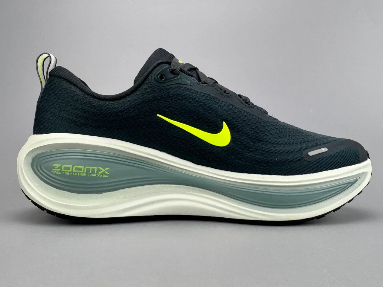 Nike ZoomX Invincible Run Running Shoes 10