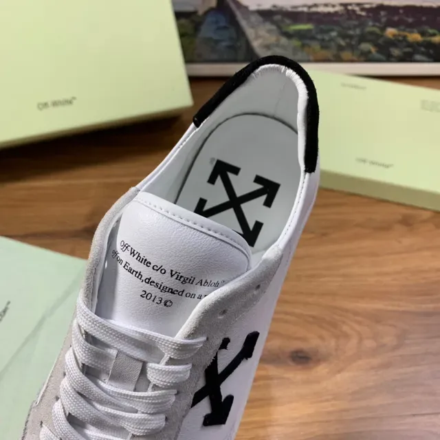 Off-White Arrow Sneaker White Gray Black Lifestyle Sneakers 2
