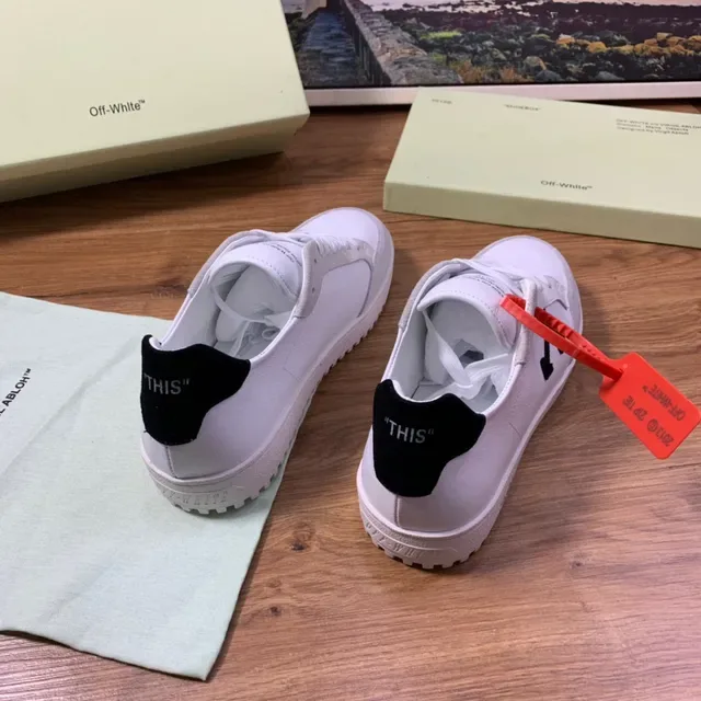 Off-White Arrow Sneaker White Gray Black Lifestyle Sneakers 5