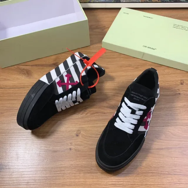 Off-White Arrow Stripe काला सफेद लाल Lifestyle Sneakers 6