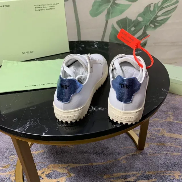 Off-White Beige Blue Zapatillas Lifestyle de Ante y Cuero Paneladas de Bajo 2