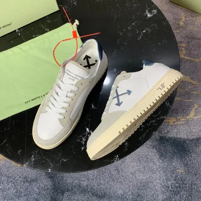 Off-White Beige Blue Zapatillas Lifestyle de Ante y Cuero Paneladas de Bajo 5