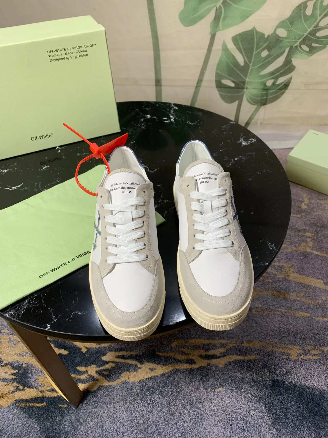 Off-White Beige Blue Zapatillas Lifestyle de Ante y Cuero Paneladas de Bajo 9
