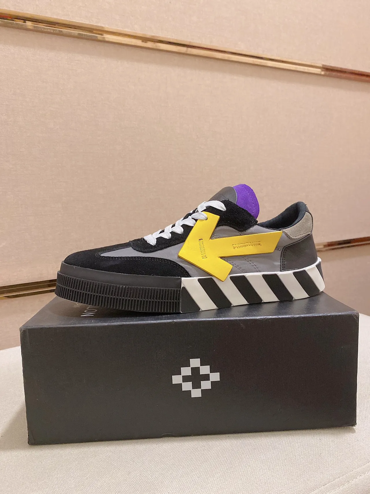 Off-White Black Gray Industrial-Inspired Diagonal Striped Midsole Lifestyle Sneakers 2